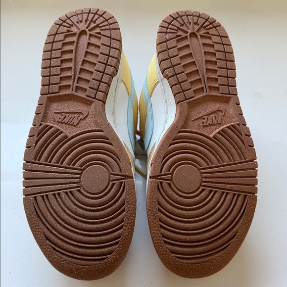 Nike Dunk Low Next Nature "Soft Yellow Alabaster" Size 6 - Picture 5 of 6